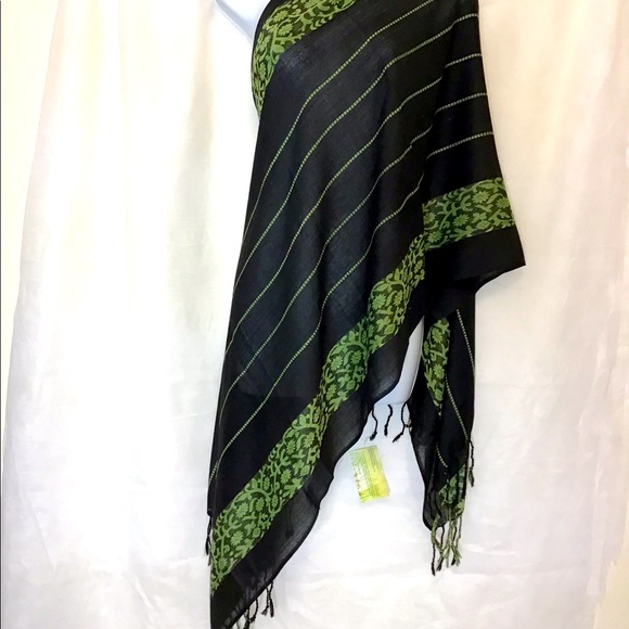 Black Stole Scarf Green Embroidery - Picture 1 of 3